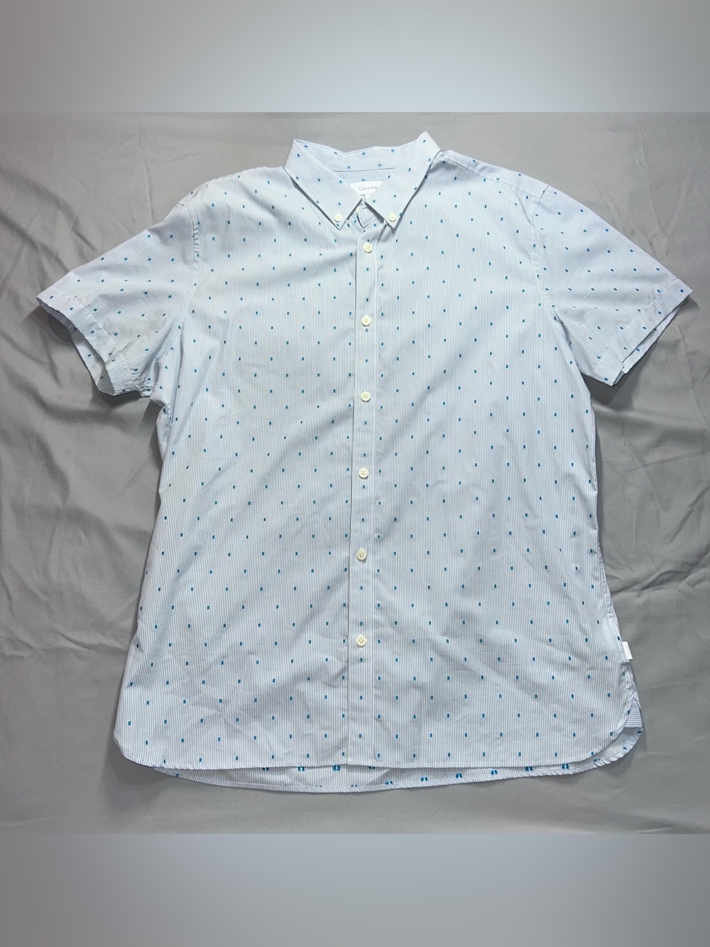 Light Blue Short-Sleeve Button-Up Shirt with Micro Dot Print (0037)